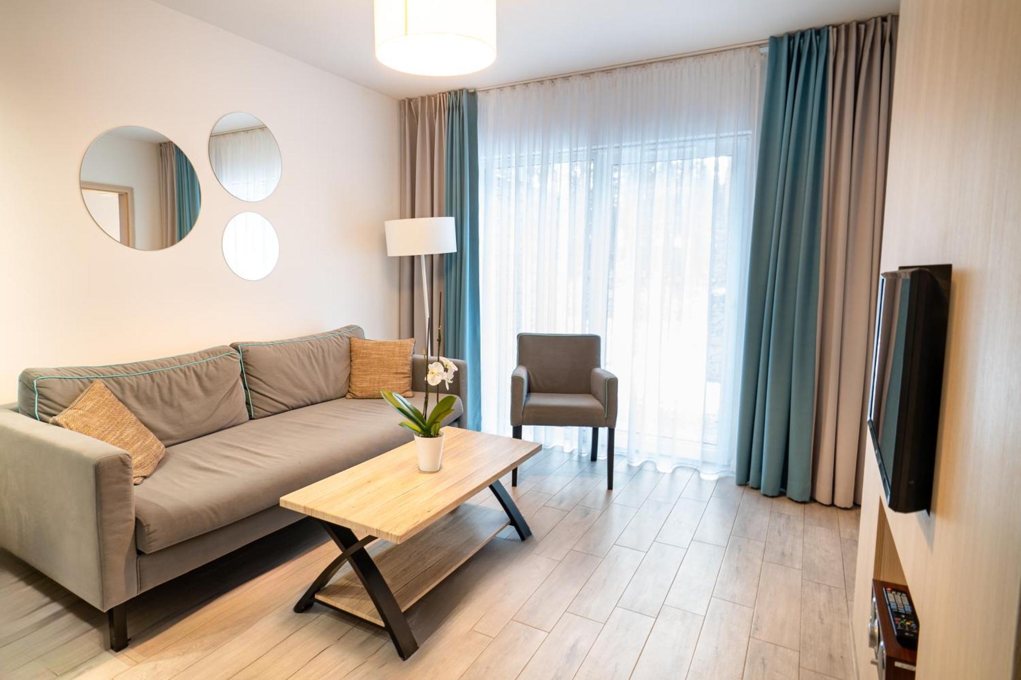 Osrodek Szkoleniowo-Wypoczynkowy "Lesnik" Otel Ustka Dış mekan fotoğraf