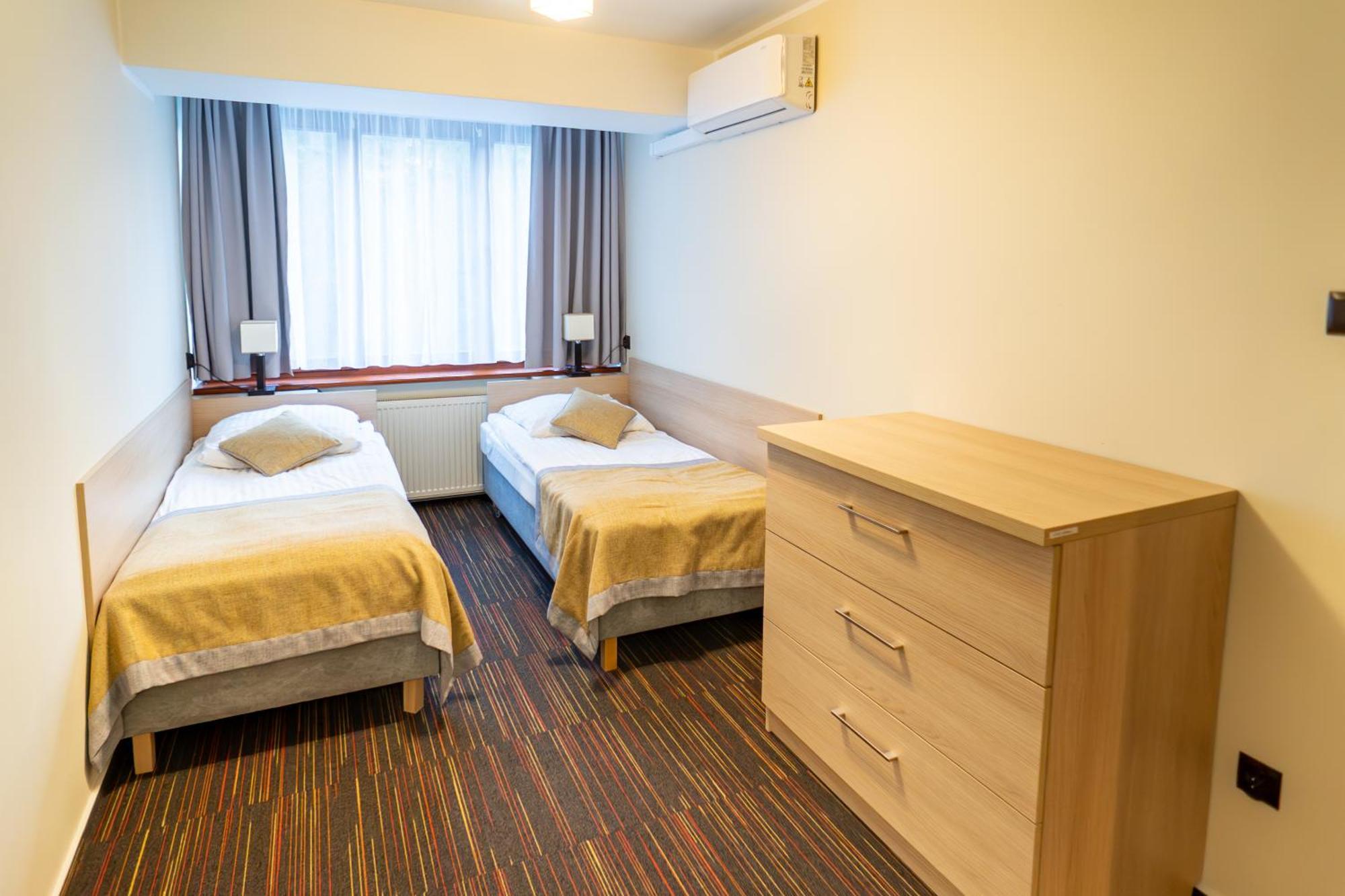 Osrodek Szkoleniowo-Wypoczynkowy "Lesnik" Otel Ustka Dış mekan fotoğraf